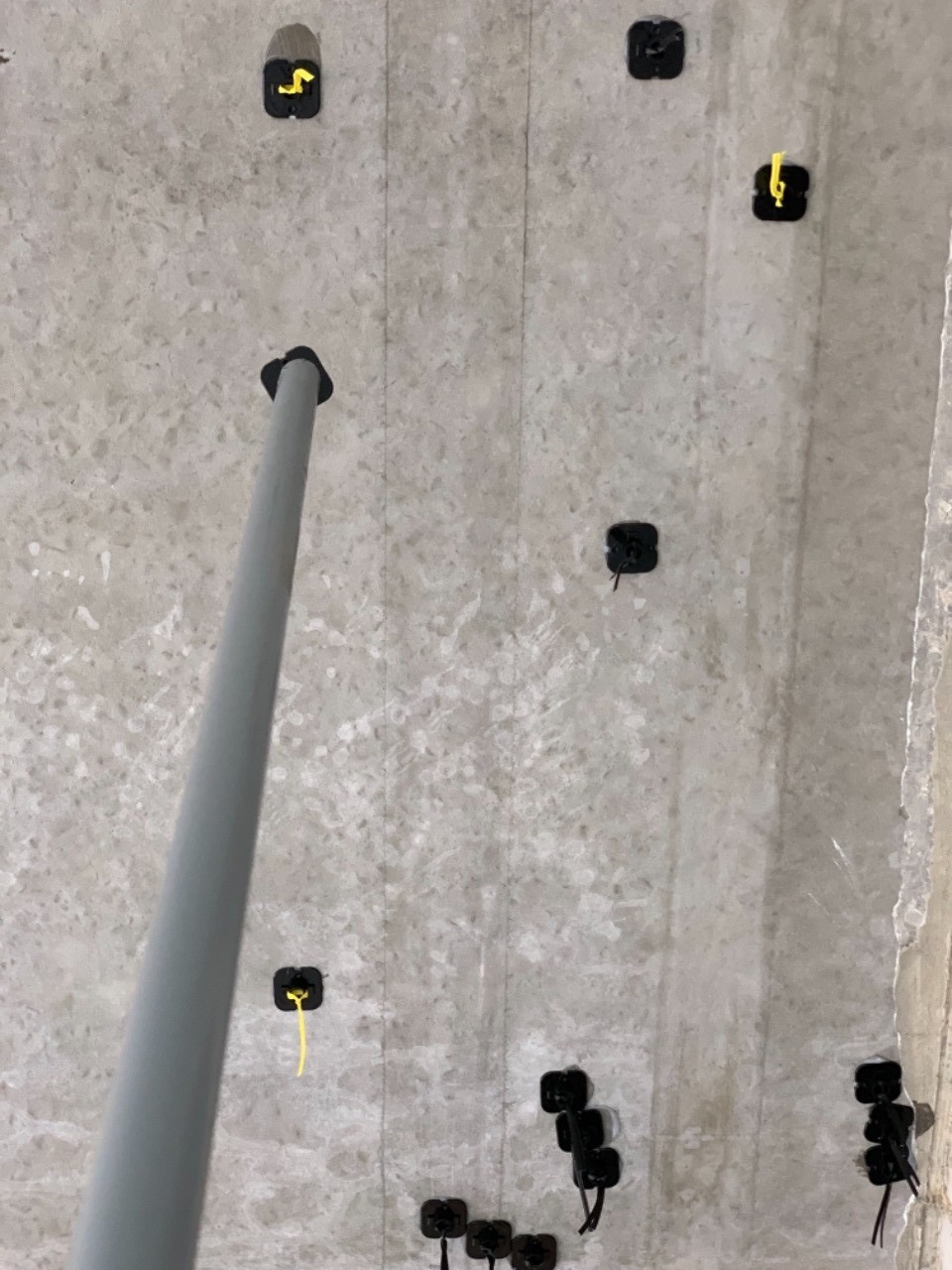 部屋内とペッタンと私