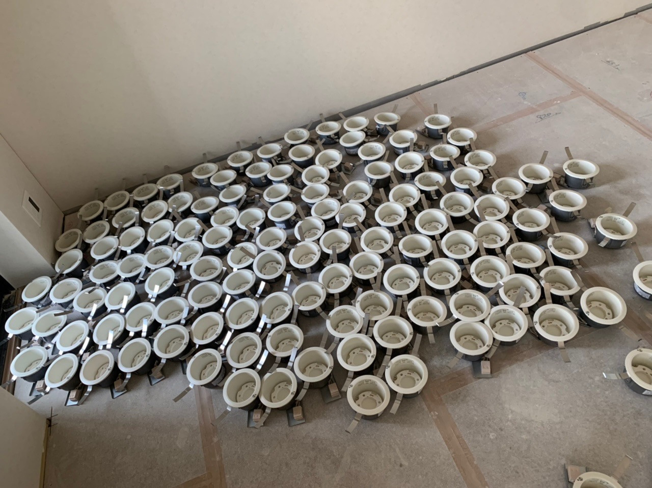 電気屋の小さな被害