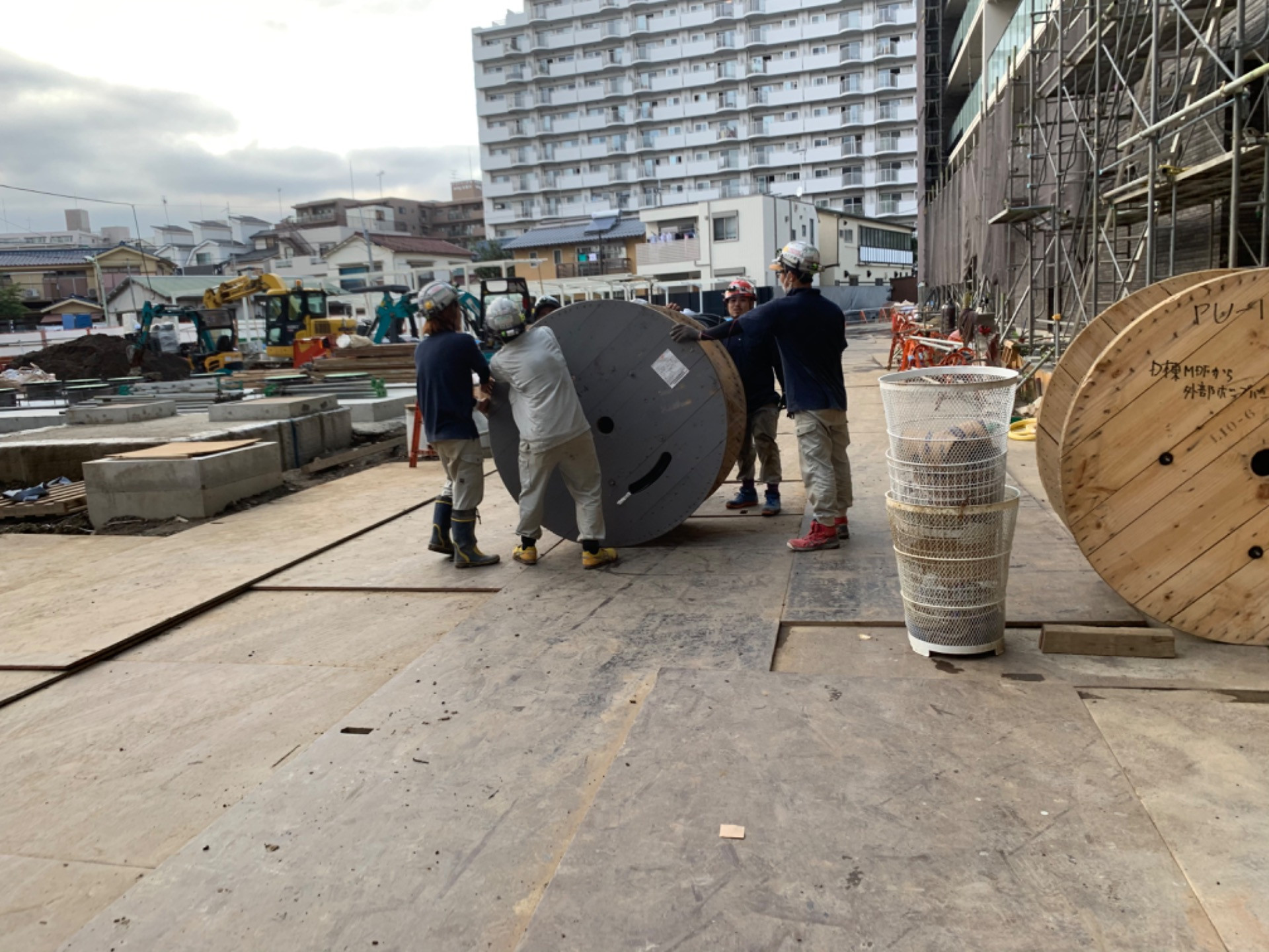 通線だヨ！　全員集合